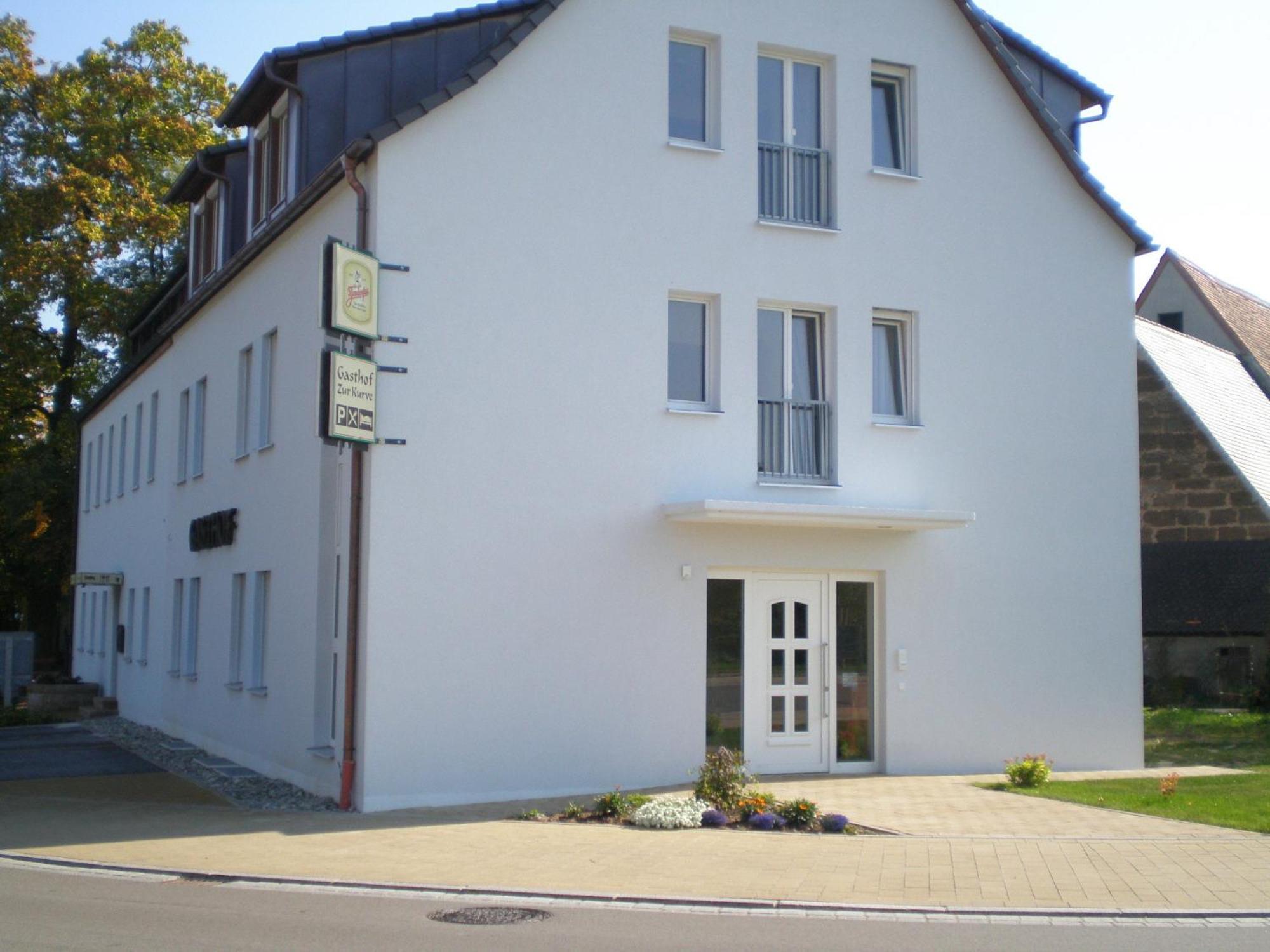 Gaestehaus Zur Kurve Цирндорф Экстерьер фото